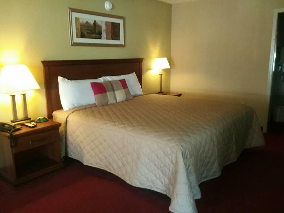 Springfield Inn Tn Bagian luar foto
