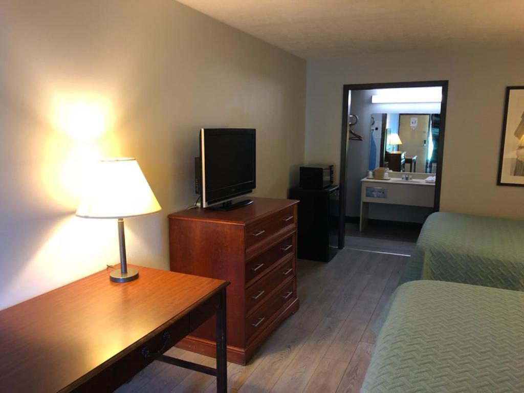 Springfield Inn Tn Bagian luar foto